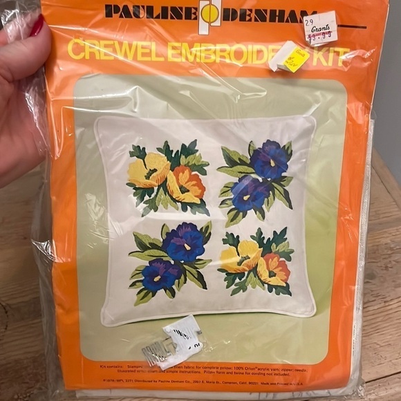Pauline Denham Vintage Crewel Embroidery Kit Pansy Poppies Pillow 14” Linen - Picture 1 of 8
